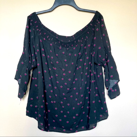 Off the Shoulder Express Top - Picture 1 of 3